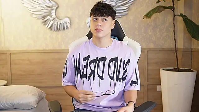 Ethan occonor online show from September 2025 12:43:02 PM