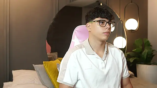 Ethan occonor online show from September 2025 12:54:01 PM