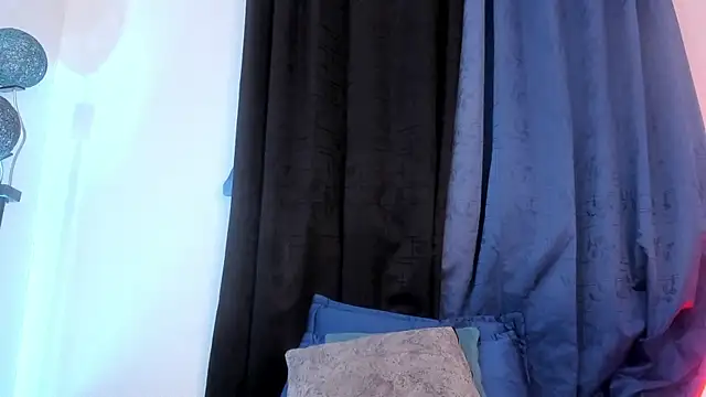 Maitte love online show from November 2025 10:52:02 PM