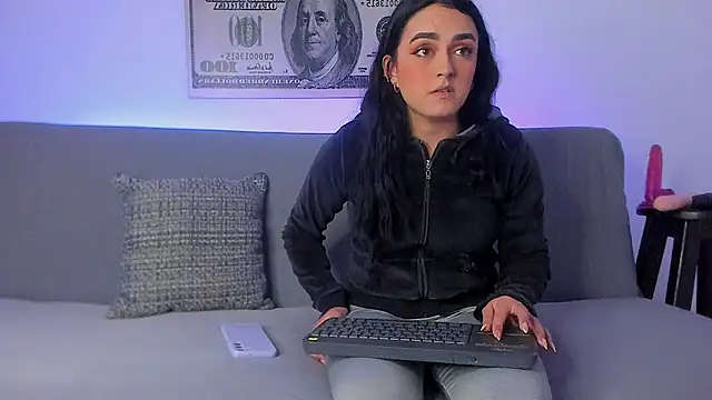 elizabeth lamer online show from March 2026 12:50:01 AM