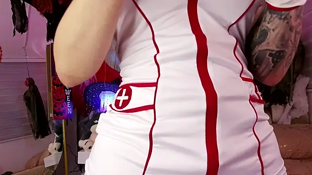 Snapshot of XXMILE chatting on October 2025 12:37:02 PM XXMILE online show from October 2025 12:37:02 PM