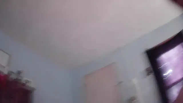 Snapshot of ovmilf chatting on November 2025 04:40:02 PM ovmilf online show from November 2025 04:40:02 PM