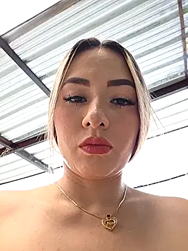 Natasanz online show from April 2026 07:39:02 PM