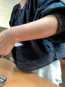 PhuongNhi21 online show from October 2025 01:17:02 AM