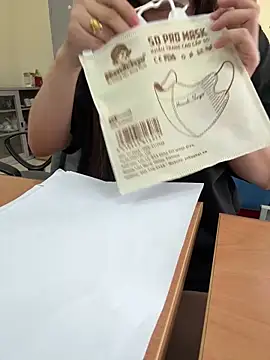 PhuongNhi21 online show from October 2025 01:50:01 AM