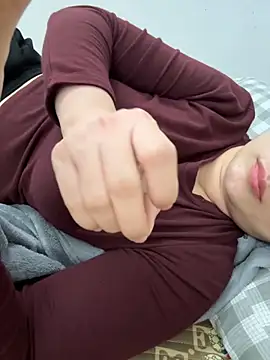 PhuongNhi21 online show from November 2025 01:06:01 PM