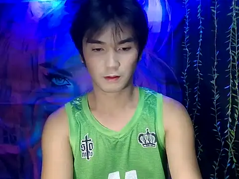 Snapshot of miss_lolalops chatting on December 2025 03:30:01 PM miss lolalops online show from December 2025 03:30:01 PM