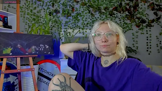 Snapshot of tattoo_art_baby chatting on June 2026 01:17:01 AM tattoo art baby online show from June 2026 01:17:01 AM
