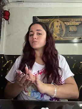 candy  fox  online show from October 2025 12:37:02 PM