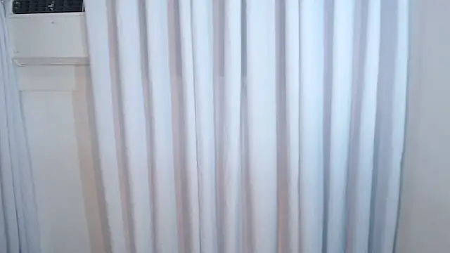  prettykylie  online show from December 2025 12:36:02 PM