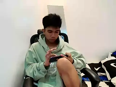 Ur pinoyhotbrix online show from November 2025 05:33:01 PM