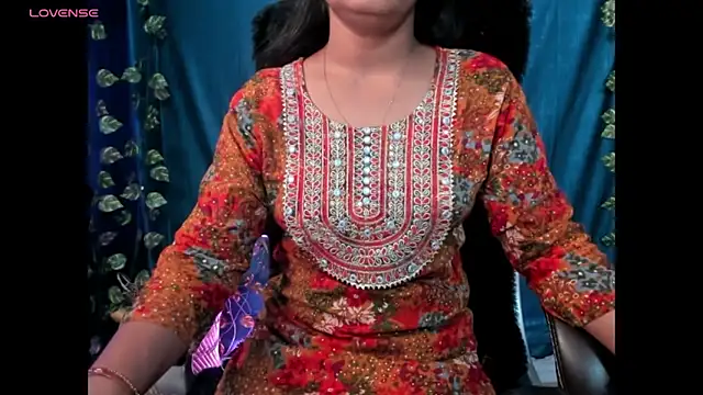 Snapshot of Forever_Love2025 chatting on November 2025 07:32:01 AM Forever Love2025 online show from November 2025 07:32:01 AM