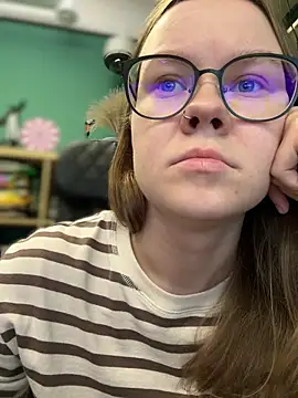 Snapshot of _CherryBloom_ chatting on September 2025 08:52:02 AM CherryBloom online show from September 2025 08:52:02 AM