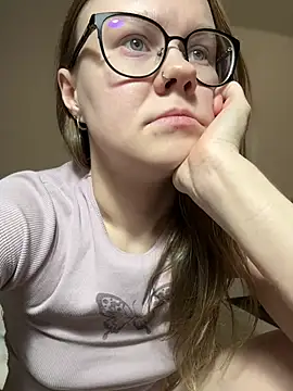 Snapshot of _CherryBloom_ chatting on February 2026 08:09:01 PM CherryBloom online show from February 2026 08:09:01 PM