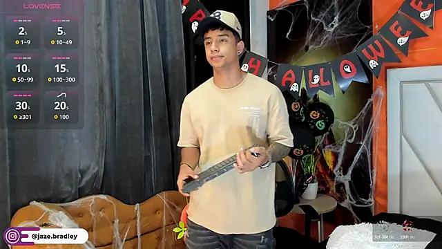 jaze bradley online show from October 2025 11:32:02 AM