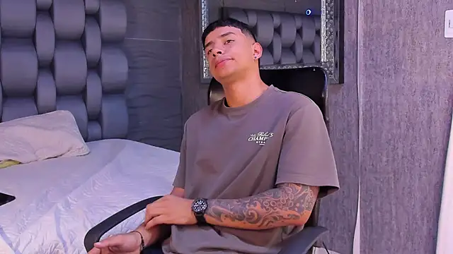 jaze bradley online show from November 2025 11:32:01 AM