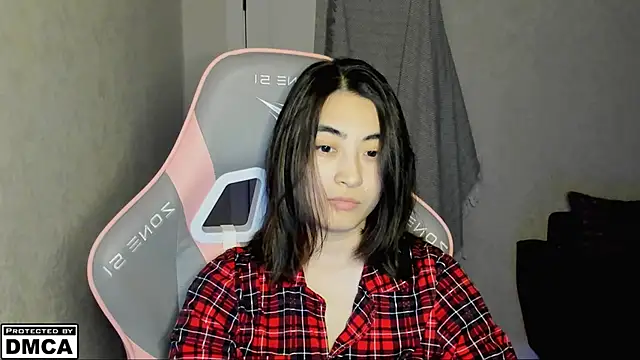 Snapshot of MeilideQian1 chatting on September 2025 07:37:02 PM MeilideQian1 online show from September 2025 07:37:02 PM