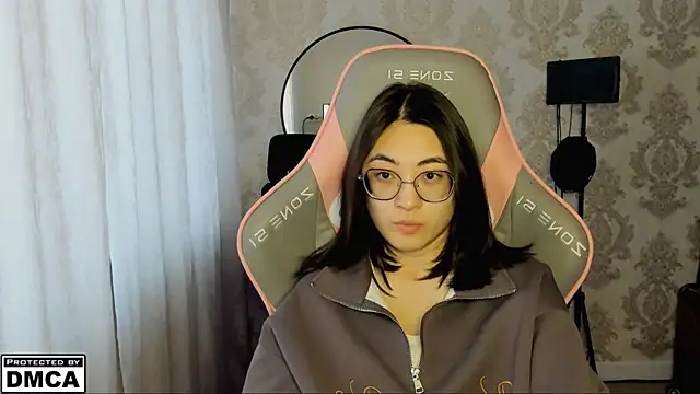 Snapshot of MeilideQian1 chatting on October 2025 07:27:02 AM MeilideQian1 online show from October 2025 07:27:02 AM