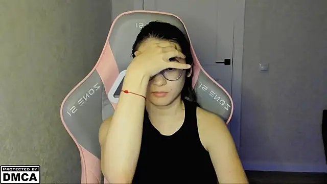 Snapshot of MeilideQian1 chatting on November 2025 03:11:01 PM MeilideQian1 online show from November 2025 03:11:01 PM