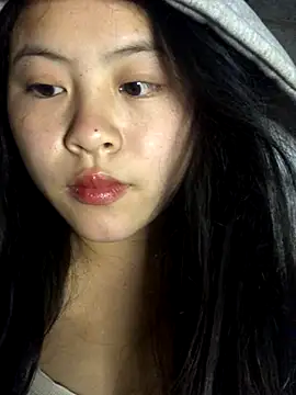 Tiiahpu online show from November 2025 09:30:02 PM