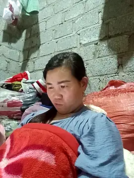 jienrrr online show from October 2025 02:50:02 AM