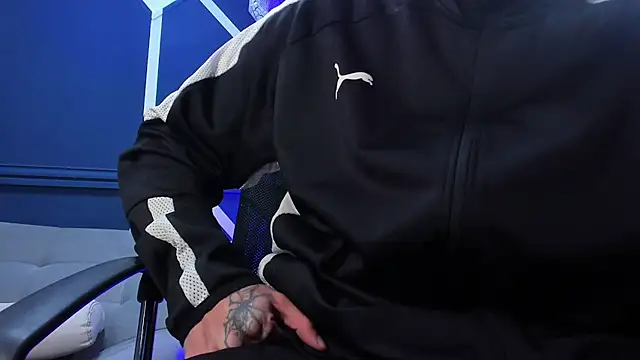 etham wolf  online show from October 2025 11:18:02 AM