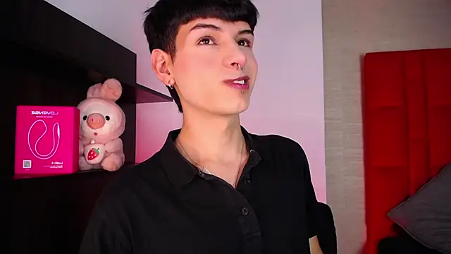 Ezra Storm online show from January 2026 05:12:02 AM