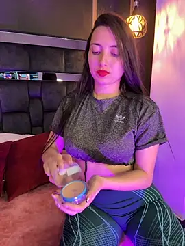 AndieJones  online show from November 2025 12:37:01 PM