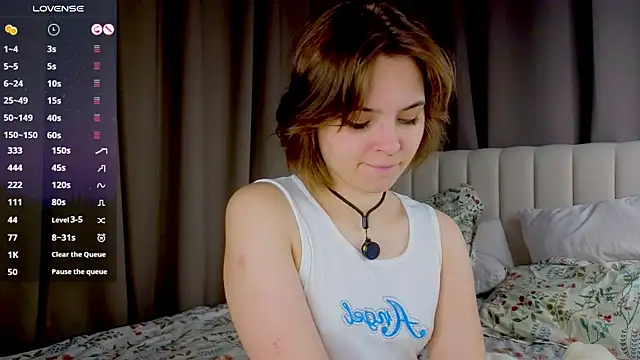 PolIyBowman online show from October 2025 03:11:01 PM