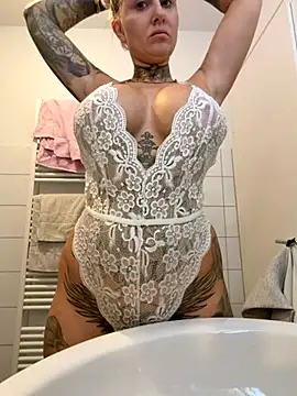 Snapshot of Jasmina-Joy chatting on November 2025 05:02:01 AM Jasmina-Joy online show from November 2025 05:02:01 AM