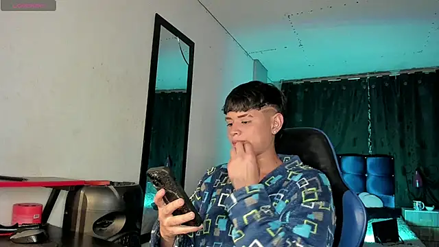 Jostin18 online show from April 2026 04:48:01 AM