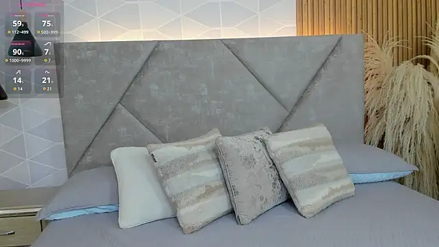 Jade Whisper online show from October 2025 01:27:01 AM