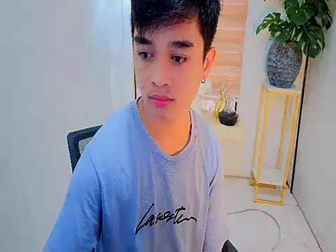 Snapshot of sexysam14 chatting on November 2025 04:06:02 AM sexysam14 online show from November 2025 04:06:02 AM