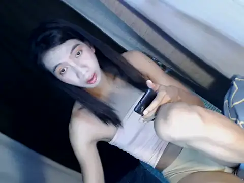 Snapshot of xyourdreamtrans chatting on October 2025 06:32:02 AM xyourdreamtrans online show from October 2025 06:32:02 AM