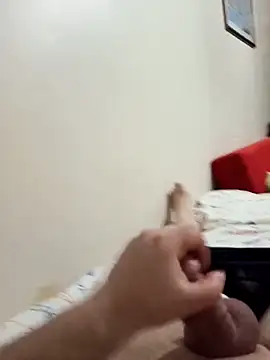 greenreal17 online show from February 2026 07:10:02 PM