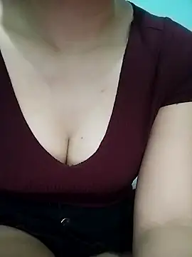 Snapshot of Gi_uu2 chatting on September 2025 02:00:01 AM Gi uu2 online show from September 2025 02:00:01 AM