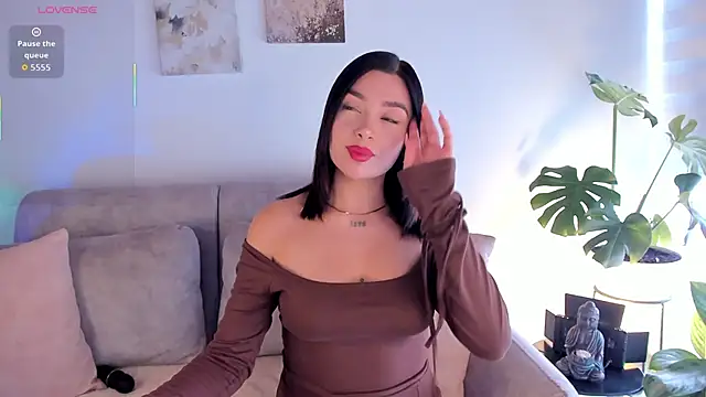 Estrer collins online show from October 2025 08:21:02 PM