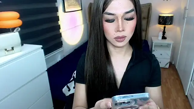 Snapshot of solana_imani chatting on October 2025 04:05:02 PM solana imani online show from October 2025 04:05:02 PM