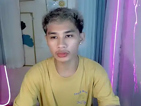Snapshot of asianhardcock25 chatting on May 2026 04:07:02 AM asianhardcock25 online show from May 2026 04:07:02 AM