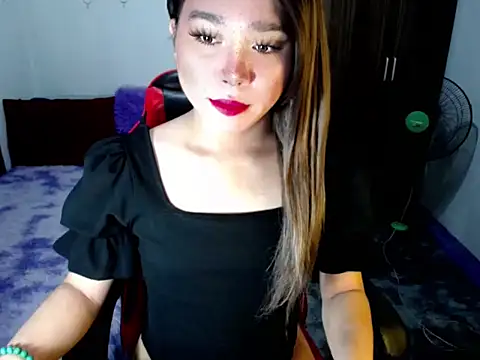 Urassiansweetcummer online show from November 2025 01:47:01 AM