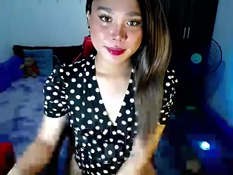 Urassiansweetcummer online show from March 2026 10:26:01 AM