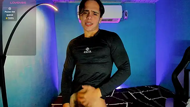 Maximiliano scoott   online show from September 2025 05:57:02 PM