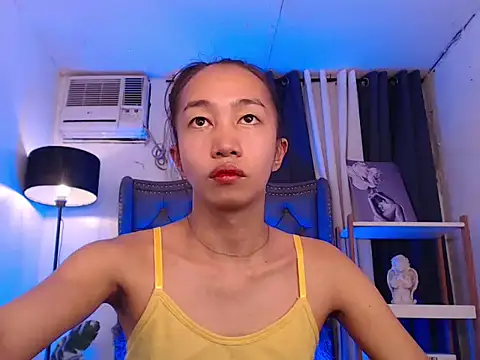 Snapshot of Sweet_kittyxx chatting on February 2026 06:36:02 PM Sweet kittyxx online show from February 2026 06:36:02 PM