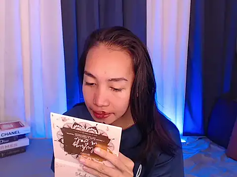 Snapshot of Sweet_kittyxx chatting on February 2026 04:10:02 AM Sweet kittyxx online show from February 2026 04:10:02 AM