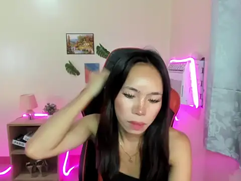 Shindoll online show from November 2025 11:53:02 AM