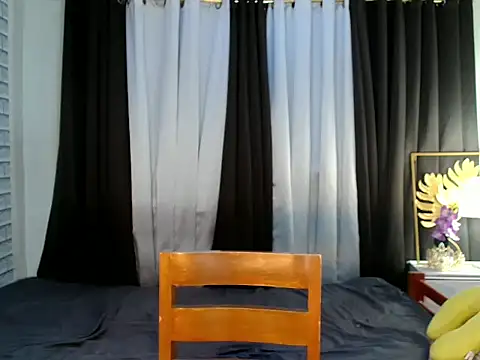  Carmilla online show from November 2025 04:33:01 PM