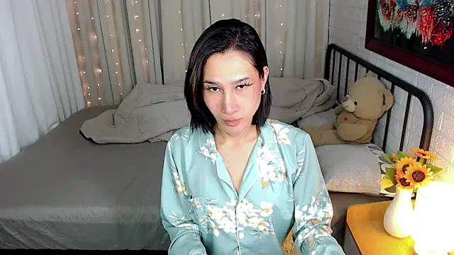 TRANSGODDESSA online show from December 2025 02:07:02 AM