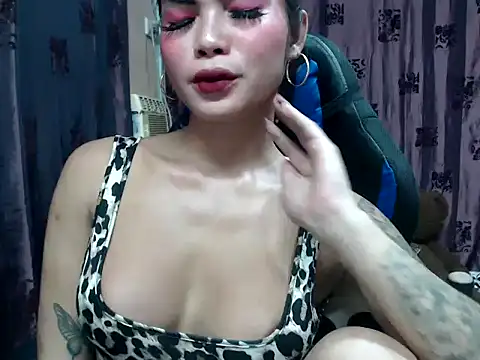 lucyheart777 online show from September 2025 06:24:01 AM