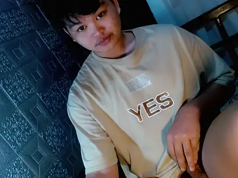 Reynelcock online show from September 2025 08:41:02 PM