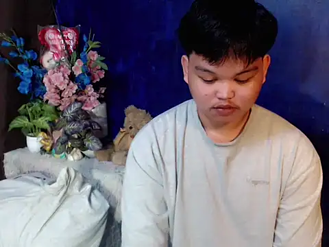 Reynelcock online show from April 2026 05:18:01 PM